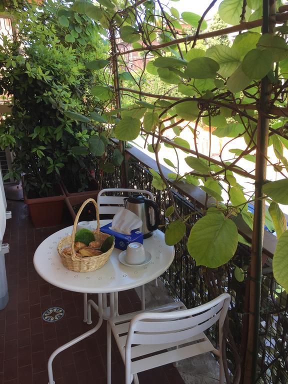 ローマ La Fontana Di Carlotta Bed & Breakfast エクステリア 写真