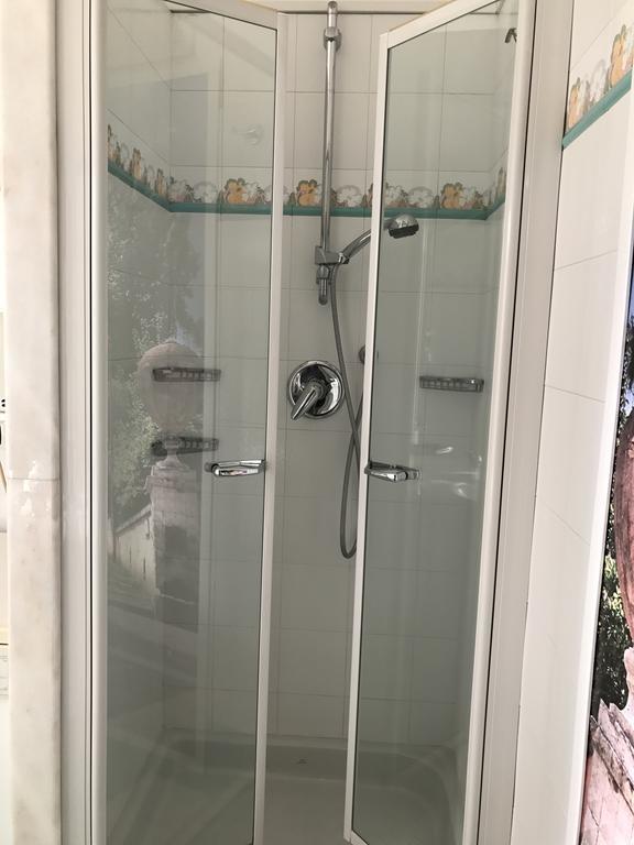 ローマ La Fontana Di Carlotta Bed & Breakfast エクステリア 写真